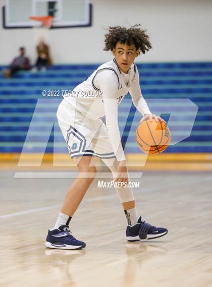 Thumbnail 3 in Westlake vs. Juan Diego Catholic (Eagle Holiday Shootout) photogallery.