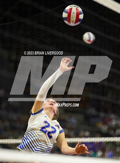 Thumbnail 1 in Briggsdale vs. Cheraw (CHSAA 1A Round 1) photogallery.