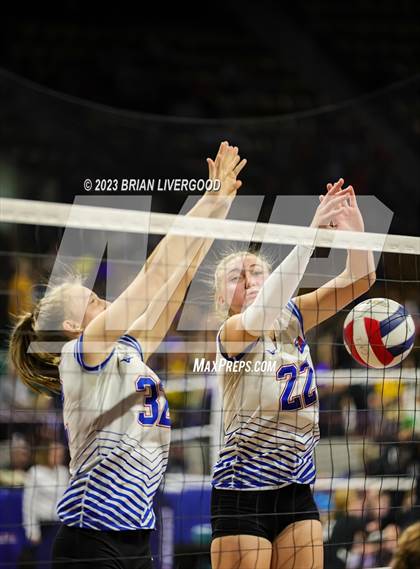 Thumbnail 2 in Briggsdale vs. Cheraw (CHSAA 1A Round 1) photogallery.
