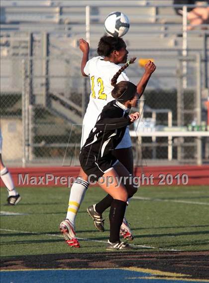 Thumbnail 2 in Parker vs. Flintridge Sacred Heart (CIF SoCal D3 Regional Final) photogallery.