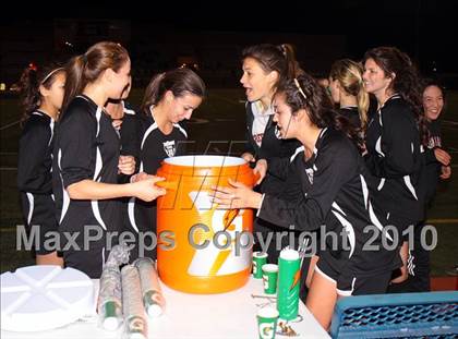 Thumbnail 3 in Parker vs. Flintridge Sacred Heart (CIF SoCal D3 Regional Final) photogallery.
