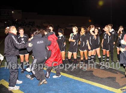 Thumbnail 3 in Parker vs. Flintridge Sacred Heart (CIF SoCal D3 Regional Final) photogallery.