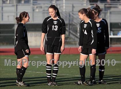 Thumbnail 2 in Parker vs. Flintridge Sacred Heart (CIF SoCal D3 Regional Final) photogallery.