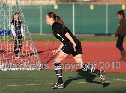 Thumbnail 2 in Parker vs. Flintridge Sacred Heart (CIF SoCal D3 Regional Final) photogallery.