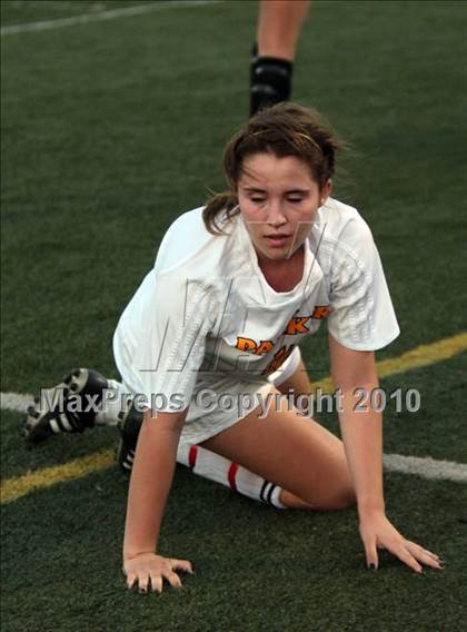 Thumbnail 1 in Parker vs. Flintridge Sacred Heart (CIF SoCal D3 Regional Final) photogallery.