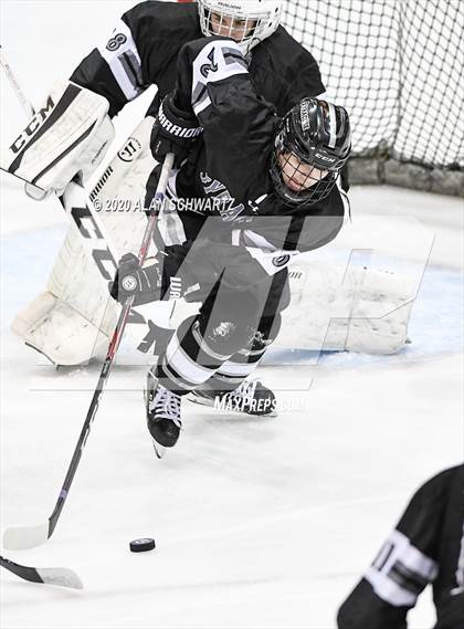 Thumbnail 2 in Syracuse vs. Victor (NYSPHSAA Regional Playoff) photogallery.