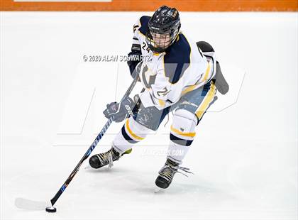 Thumbnail 1 in Syracuse vs. Victor (NYSPHSAA Regional Playoff) photogallery.