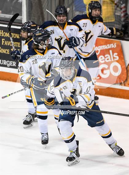 Thumbnail 3 in Syracuse vs. Victor (NYSPHSAA Regional Playoff) photogallery.