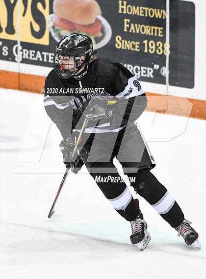 Thumbnail 1 in Syracuse vs. Victor (NYSPHSAA Regional Playoff) photogallery.