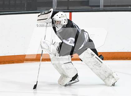 Thumbnail 1 in Syracuse vs. Victor (NYSPHSAA Regional Playoff) photogallery.