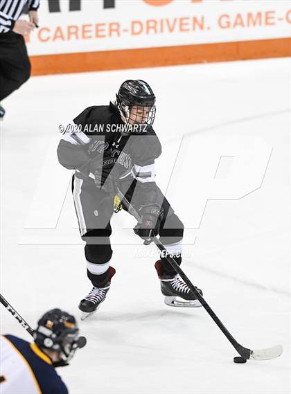 Thumbnail 1 in Syracuse vs. Victor (NYSPHSAA Regional Playoff) photogallery.