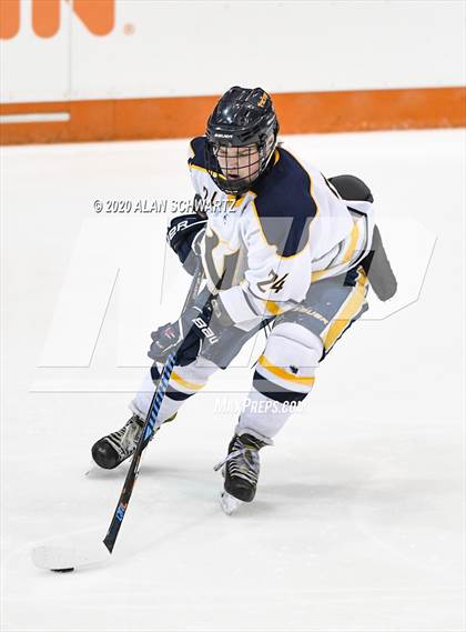 Thumbnail 3 in Syracuse vs. Victor (NYSPHSAA Regional Playoff) photogallery.