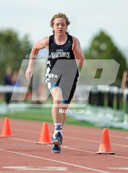 Thumbnail 2 in Fernley Invitational (1600M) photogallery.