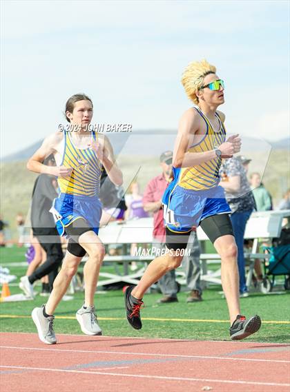Thumbnail 1 in Fernley Invitational (1600M) photogallery.