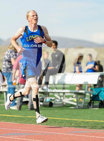 Thumbnail 1 in Fernley Invitational (1600M) photogallery.