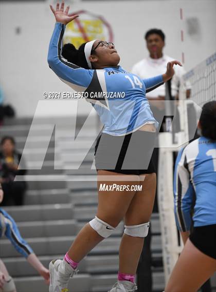 Thumbnail 1 in Ironwood @ Gila Ridge photogallery.