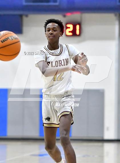 Thumbnail 1 in El Camino vs. Florin (Les Curry Invitational) photogallery.
