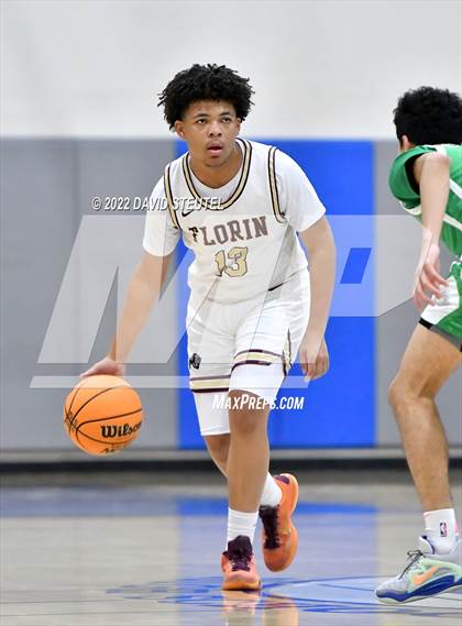 Thumbnail 3 in El Camino vs. Florin (Les Curry Invitational) photogallery.