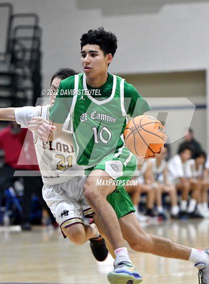 Thumbnail 1 in El Camino vs. Florin (Les Curry Invitational) photogallery.