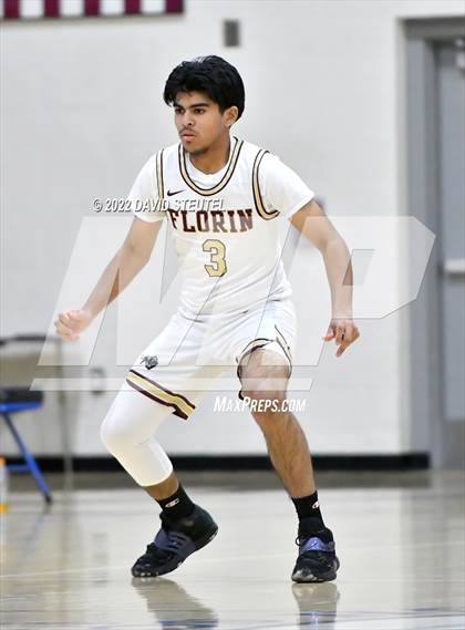 Thumbnail 1 in El Camino vs. Florin (Les Curry Invitational) photogallery.