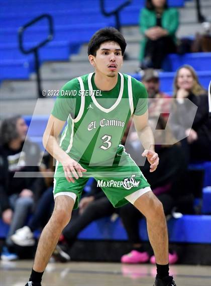 Thumbnail 2 in El Camino vs. Florin (Les Curry Invitational) photogallery.