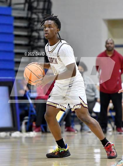 Thumbnail 3 in El Camino vs. Florin (Les Curry Invitational) photogallery.