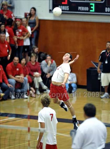 Thumbnail 2 in Loyola vs. Mater Dei (CIF SS D1 Final) photogallery.