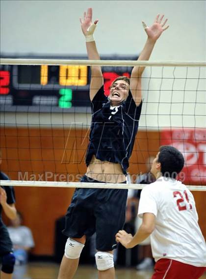 Thumbnail 2 in Loyola vs. Mater Dei (CIF SS D1 Final) photogallery.