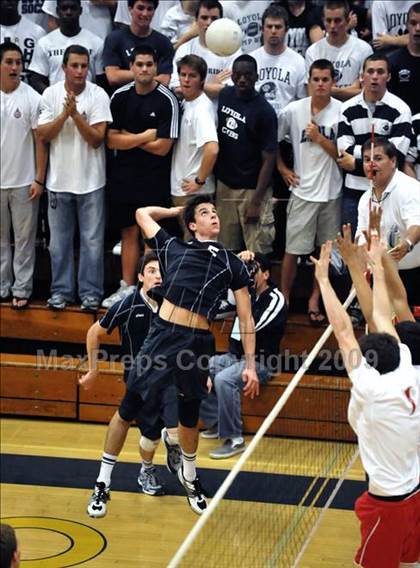 Thumbnail 2 in Loyola vs. Mater Dei (CIF SS D1 Final) photogallery.