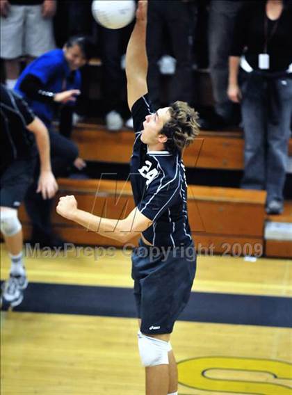 Thumbnail 2 in Loyola vs. Mater Dei (CIF SS D1 Final) photogallery.