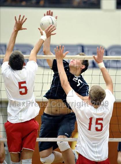 Thumbnail 3 in Loyola vs. Mater Dei (CIF SS D1 Final) photogallery.