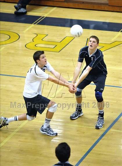 Thumbnail 2 in Loyola vs. Mater Dei (CIF SS D1 Final) photogallery.