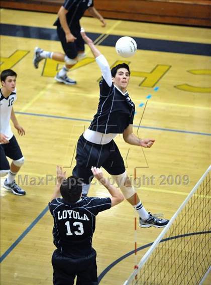 Thumbnail 3 in Loyola vs. Mater Dei (CIF SS D1 Final) photogallery.