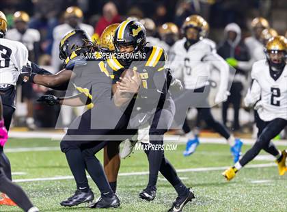 Thumbnail 1 in Shelby @ Lincolnton (NCHSAA 3A Regional) photogallery.