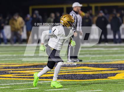 Thumbnail 2 in Shelby @ Lincolnton (NCHSAA 3A Regional) photogallery.