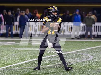 Thumbnail 1 in Shelby @ Lincolnton (NCHSAA 3A Regional) photogallery.