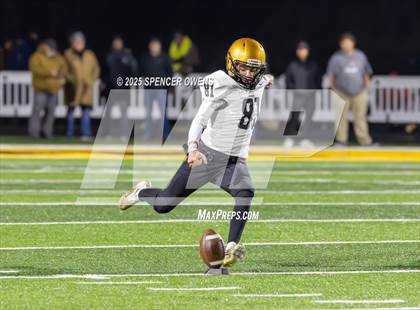 Thumbnail 1 in Shelby @ Lincolnton (NCHSAA 3A Regional) photogallery.