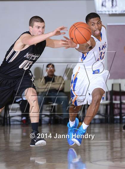 Thumbnail 1 in King vs. Archbishop Mitty (MaxPreps Holiday Classic) photogallery.