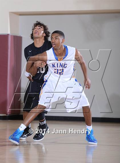 Thumbnail 1 in King vs. Archbishop Mitty (MaxPreps Holiday Classic) photogallery.