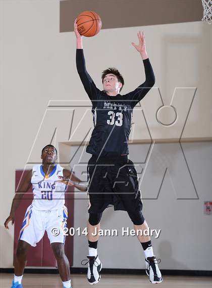 Thumbnail 2 in King vs. Archbishop Mitty (MaxPreps Holiday Classic) photogallery.