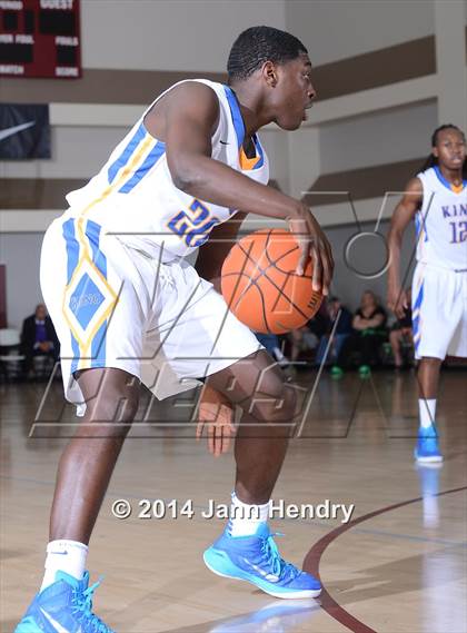 Thumbnail 3 in King vs. Archbishop Mitty (MaxPreps Holiday Classic) photogallery.