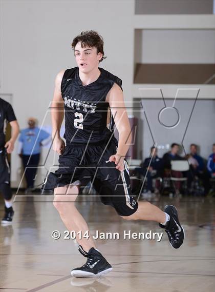 Thumbnail 1 in King vs. Archbishop Mitty (MaxPreps Holiday Classic) photogallery.