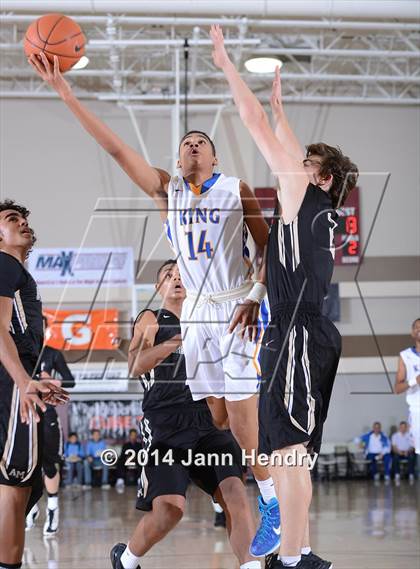 Thumbnail 1 in King vs. Archbishop Mitty (MaxPreps Holiday Classic) photogallery.