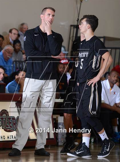 Thumbnail 2 in King vs. Archbishop Mitty (MaxPreps Holiday Classic) photogallery.