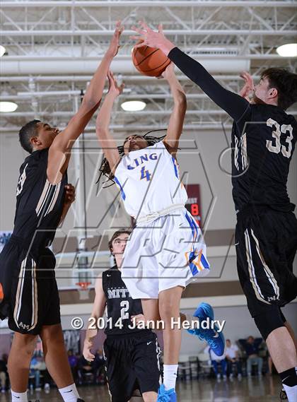 Thumbnail 1 in King vs. Archbishop Mitty (MaxPreps Holiday Classic) photogallery.