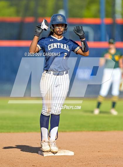 Thumbnail 1 in Central Catholic vs. Vanden (CIF SJS D3 Final) photogallery.