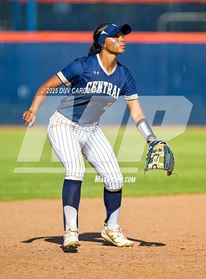 Thumbnail 2 in Central Catholic vs. Vanden (CIF SJS D3 Final) photogallery.