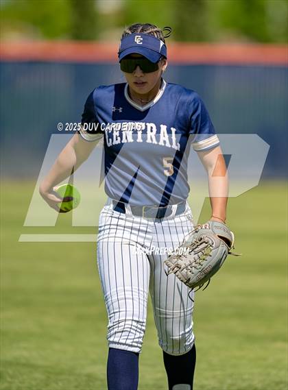 Thumbnail 3 in Central Catholic vs. Vanden (CIF SJS D3 Final) photogallery.