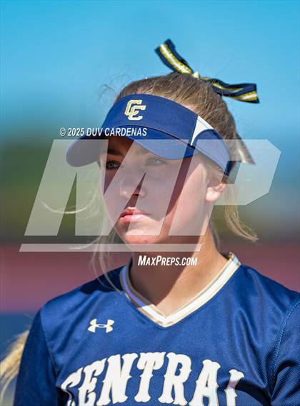 Thumbnail 1 in Central Catholic vs. Vanden (CIF SJS D3 Final) photogallery.
