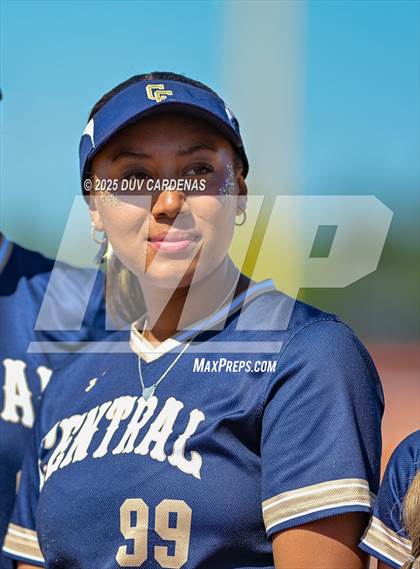 Thumbnail 3 in Central Catholic vs. Vanden (CIF SJS D3 Final) photogallery.